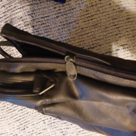 geoffrey beene attache - Picture 11 of 13